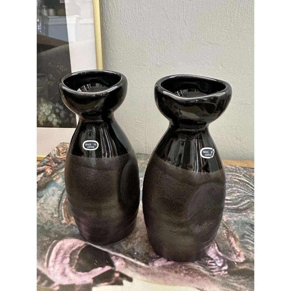 Two Kagetsu Sake Bottles Ceramic Glossy and Metallic 4-5 fl oz Tokkuri - Picture 3 of 4